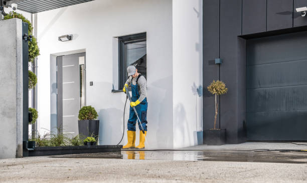 Best Pool Deck Cleaning  in Malakoff, TX